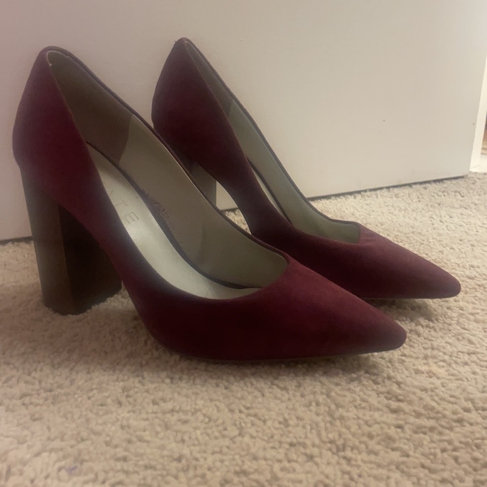 1. State Burgundy Suede Chunky Wood Heel Sz 8